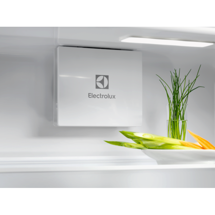 Electrolux - Beépíthető hűtőszekrény - ERD6DE18S1